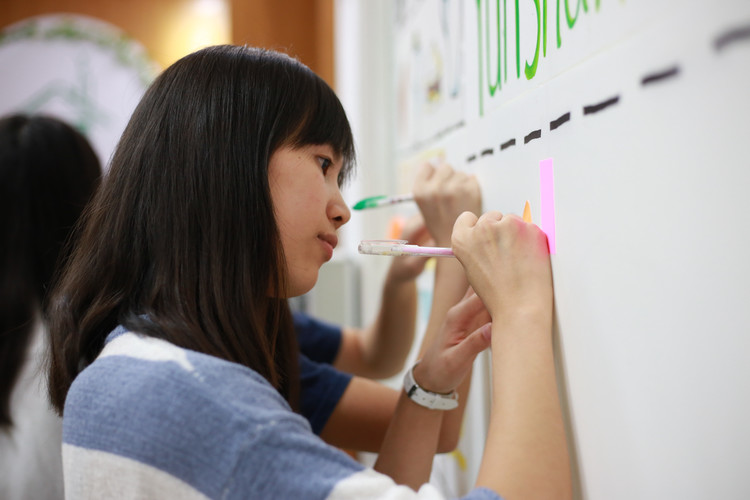 员工写下对书屋说的话