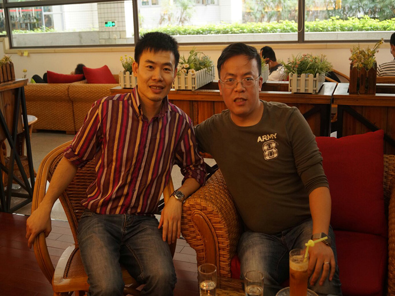 李国兴会长与咖啡屋合伙人李维文老师亲切如初
